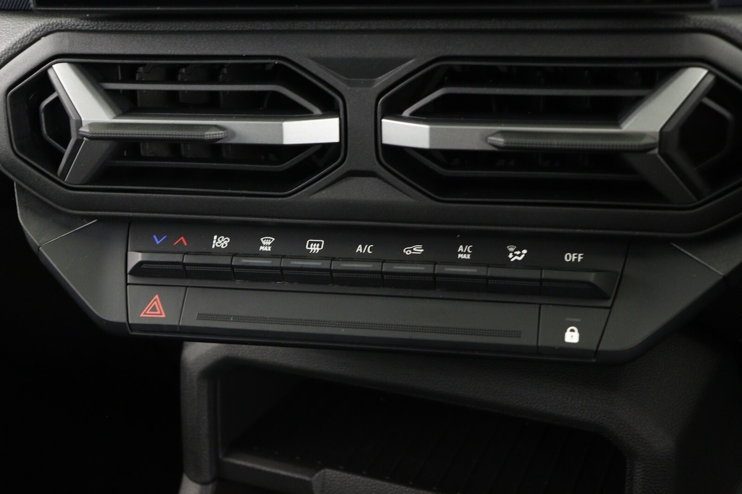 Used Dacia Duster 2026 for sale - 77105920: Photo 18