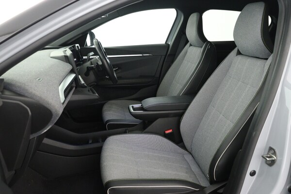 Used Renault Megane E Tech 2024 for sale - 76289965: Photo 11