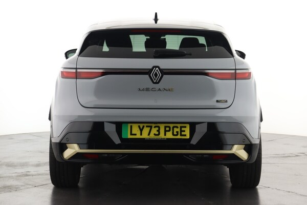 Used Renault Megane E Tech 2024 for sale - 76289965: Photo 2