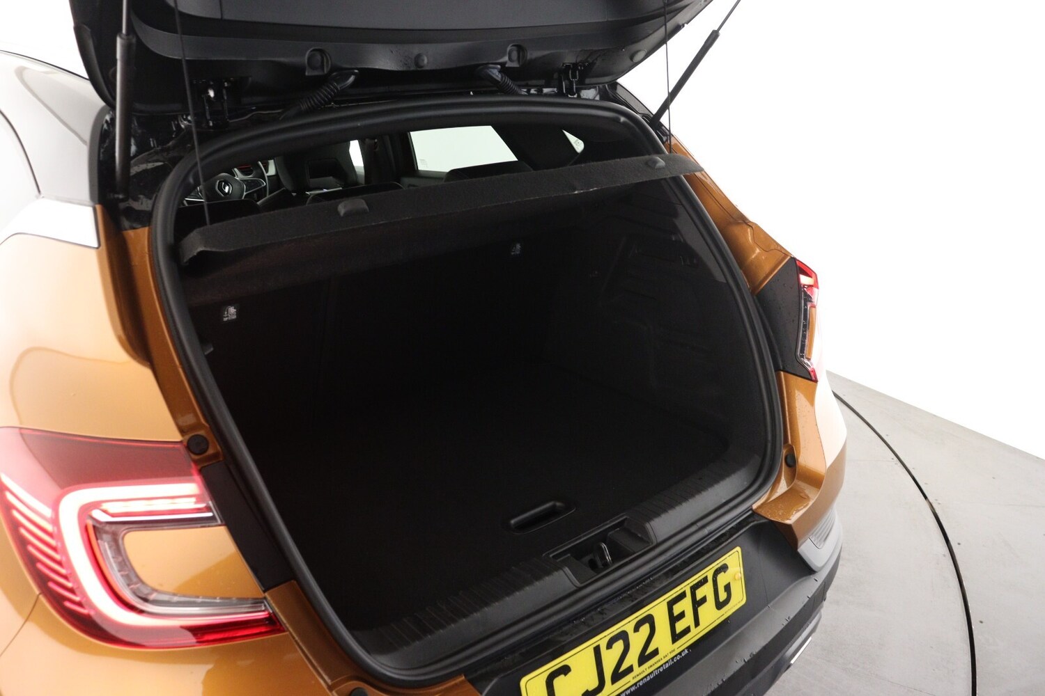 Used Renault Captur 2022 for sale - 76234072: Photo 10