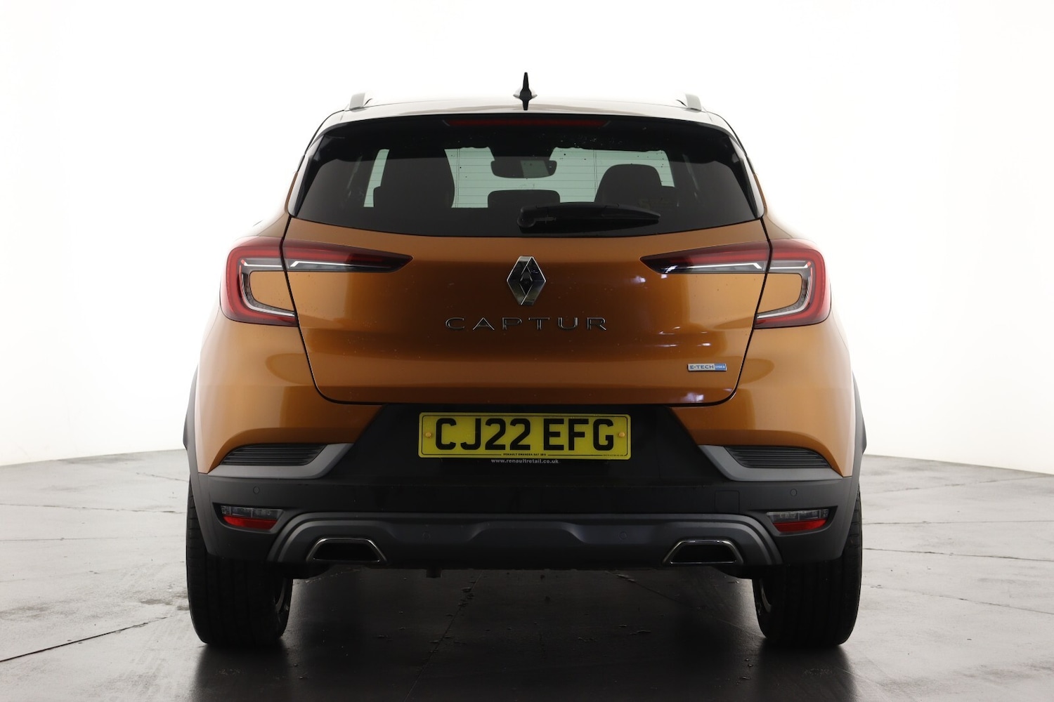 Used Renault Captur 2022 for sale - 76234072: Photo 2
