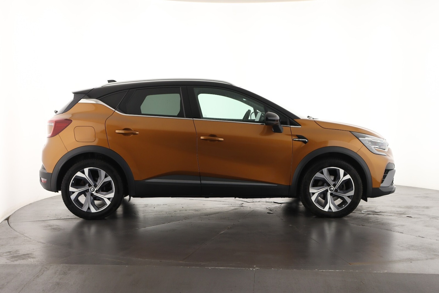 Used Renault Captur 2022 for sale - 76234072: Photo 5