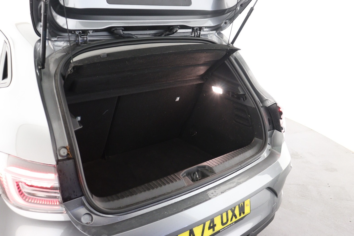 Used Renault Clio 2024 for sale - 76062032: Photo 10
