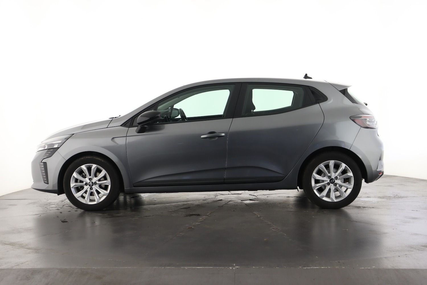 Used Renault Clio 2024 for sale - 76062032: Photo 8