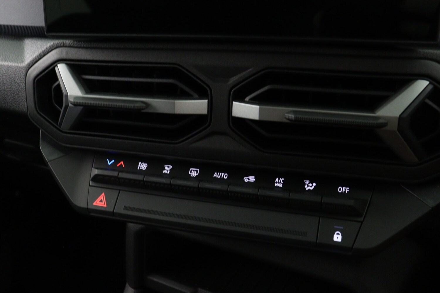 Used Dacia Duster 2026 for sale - 77614473: Photo 16