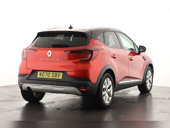 Used Renault Captur 2021 for sale - 76145897: Photo
