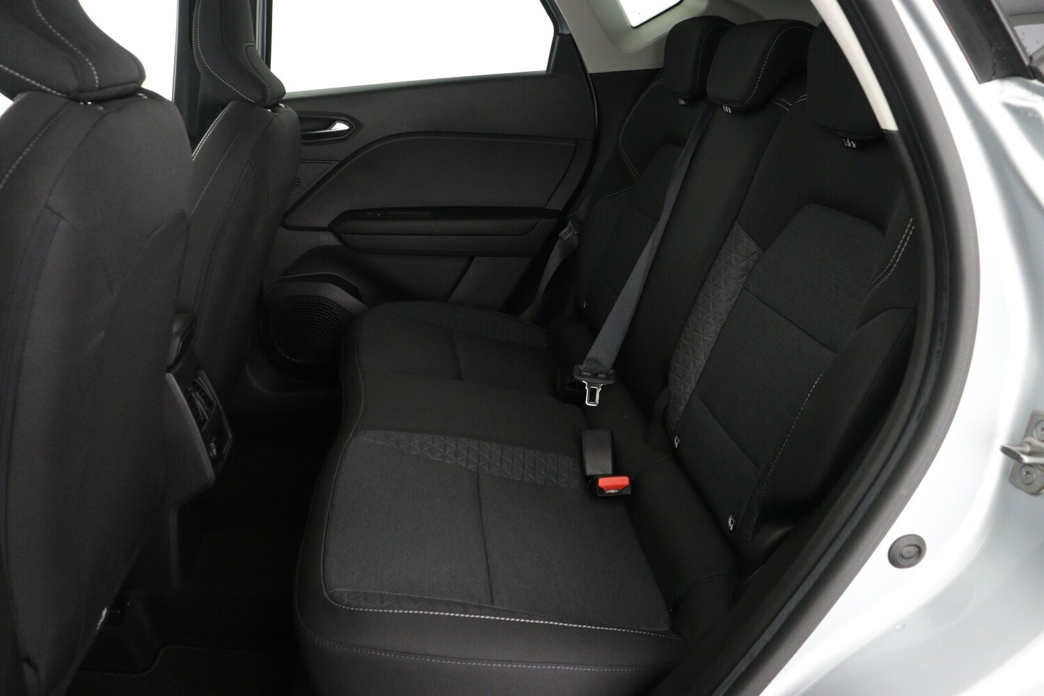 Used Renault Captur 2023 for sale - 76869498: Photo 13