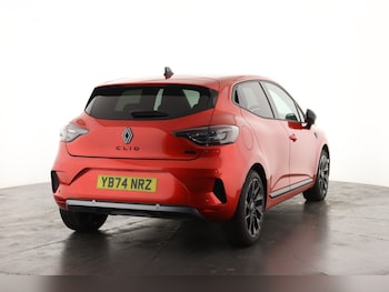 Used Renault Clio 2024 for sale - 75775885: Photo