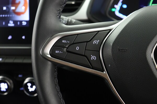 Used Renault Captur 2023 for sale - 75763685: Photo 24