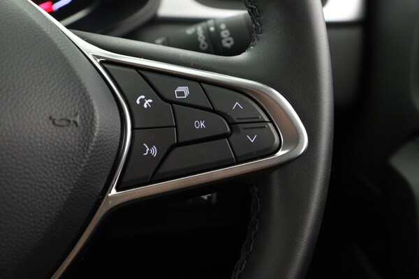 Used Renault Captur 2023 for sale - 75763685: Photo 25