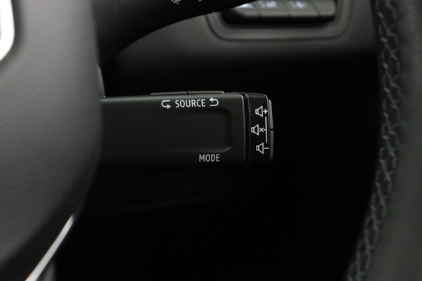 Used Renault Captur 2023 for sale - 75763685: Photo 27