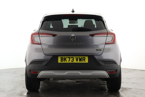 Used Renault Captur 2023 for sale - 75763685: Photo 2