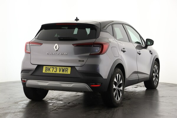 Used Renault Captur 2023 for sale - 75763685: Photo 3