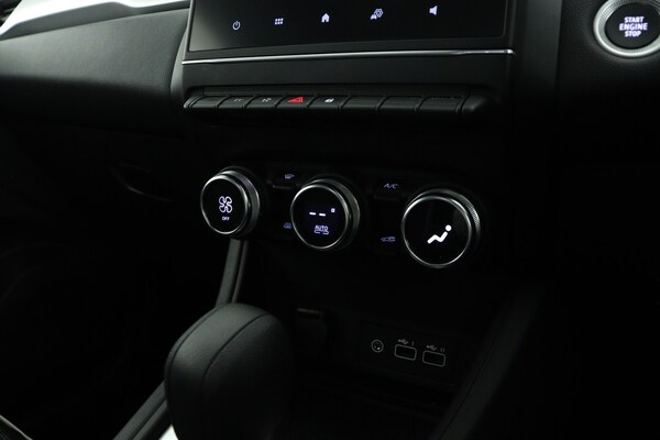 Used Renault Captur 2024 for sale - 75763882: Photo 16