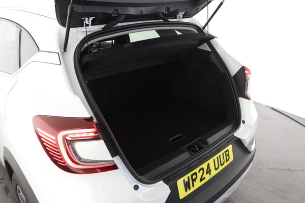 Used Renault Captur 2024 for sale - 75763882: Photo 9