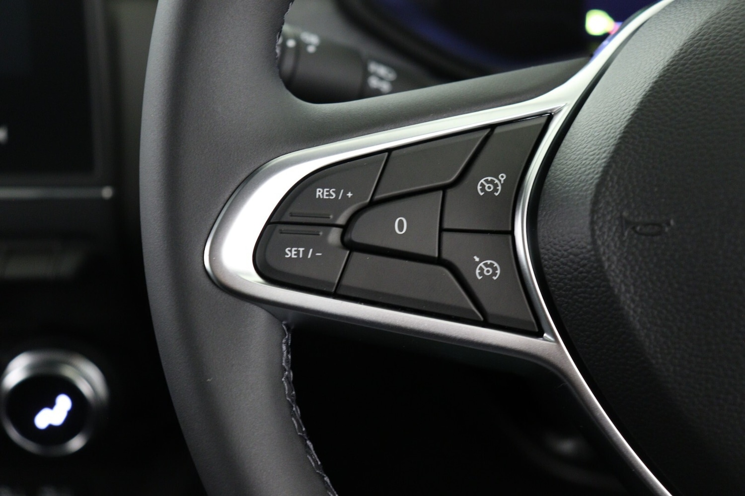 Used Renault Clio 2025 for sale - 76116826: Photo 22