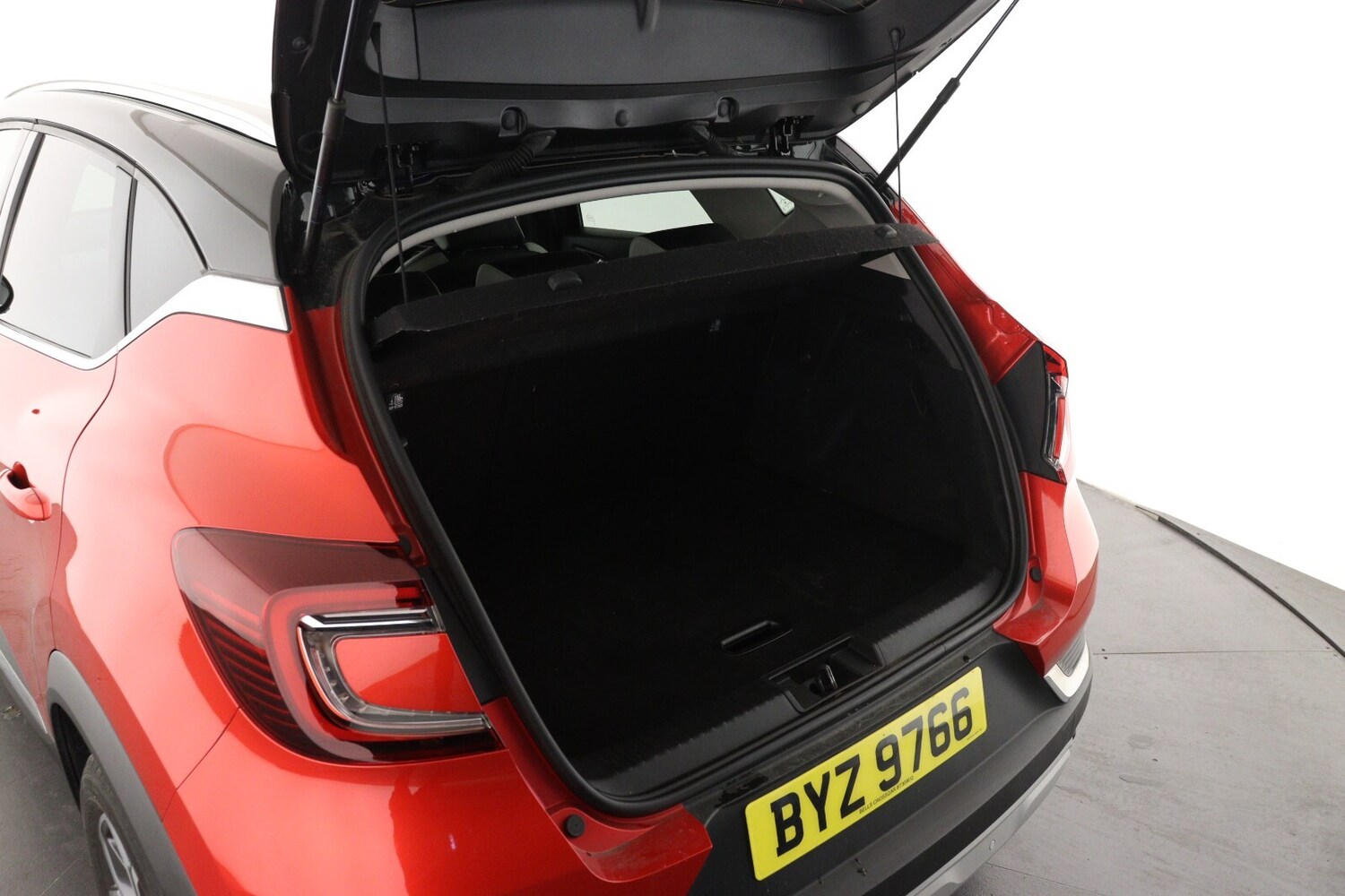 Used Renault Captur 2023 for sale - 75984651: Photo 10