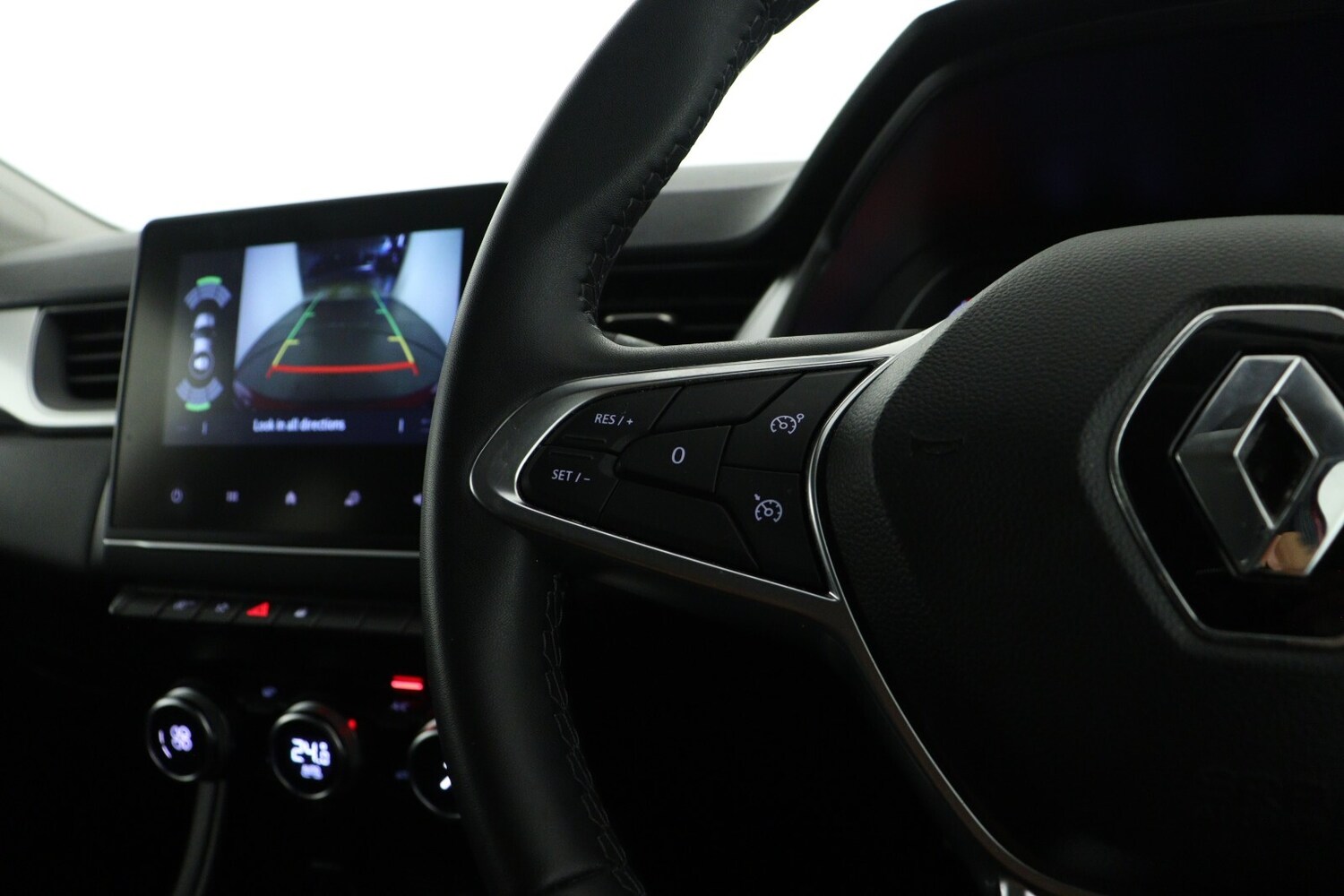 Used Renault Captur 2023 for sale - 75984651: Photo 20