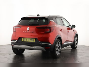 Used Renault Captur 2023 for sale - 75984651: Photo 3