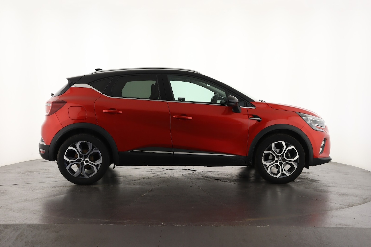 Used Renault Captur 2023 for sale - 75984651: Photo 5