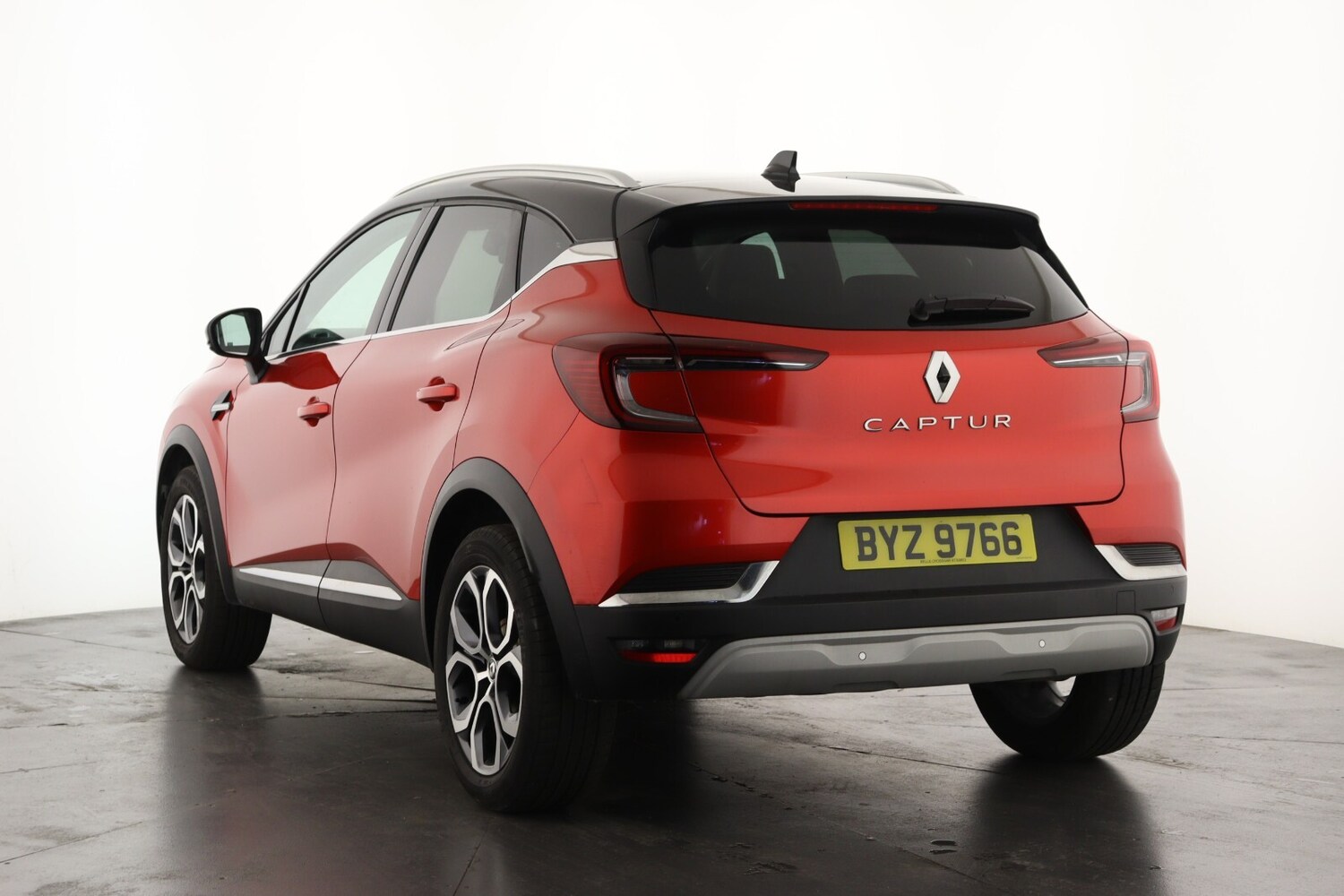 Used Renault Captur 2023 for sale - 75984651: Photo 9