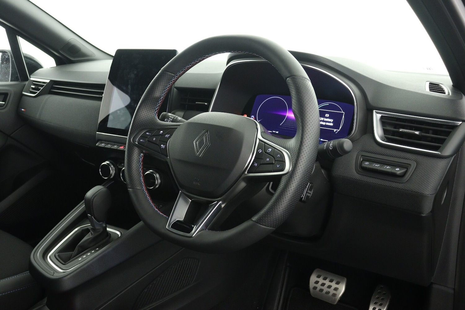 Used Renault Clio 2024 for sale - 76602863: Photo 14