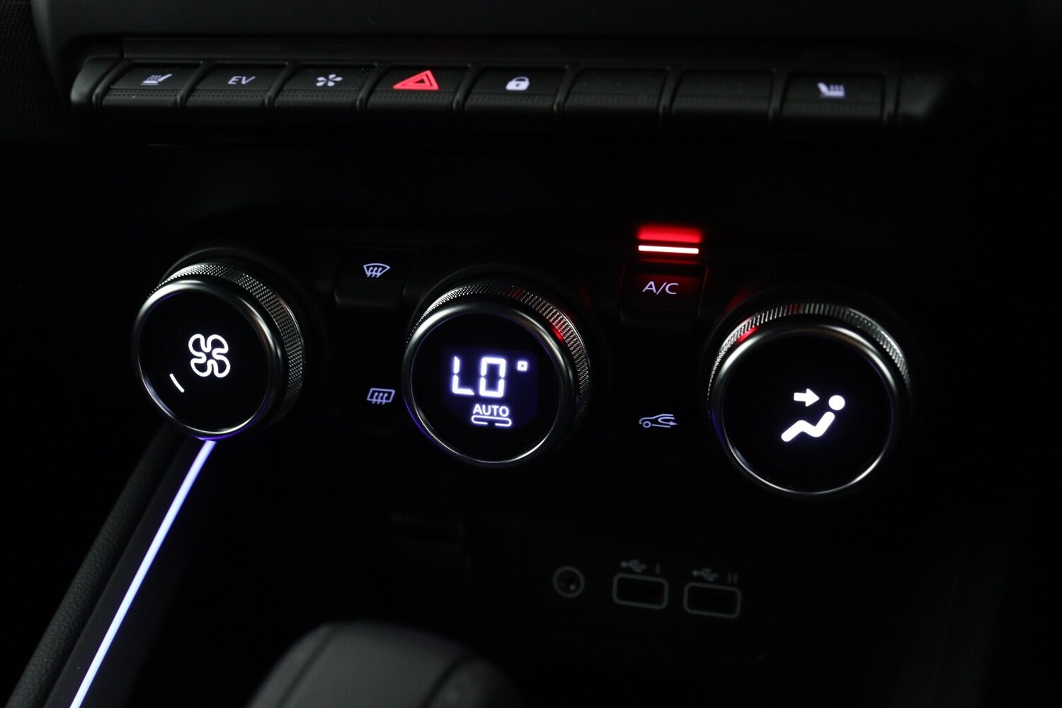 Used Renault Clio 2024 for sale - 76602863: Photo 15