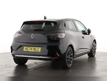 Used Renault Clio 2024 for sale - 76602863: Photo