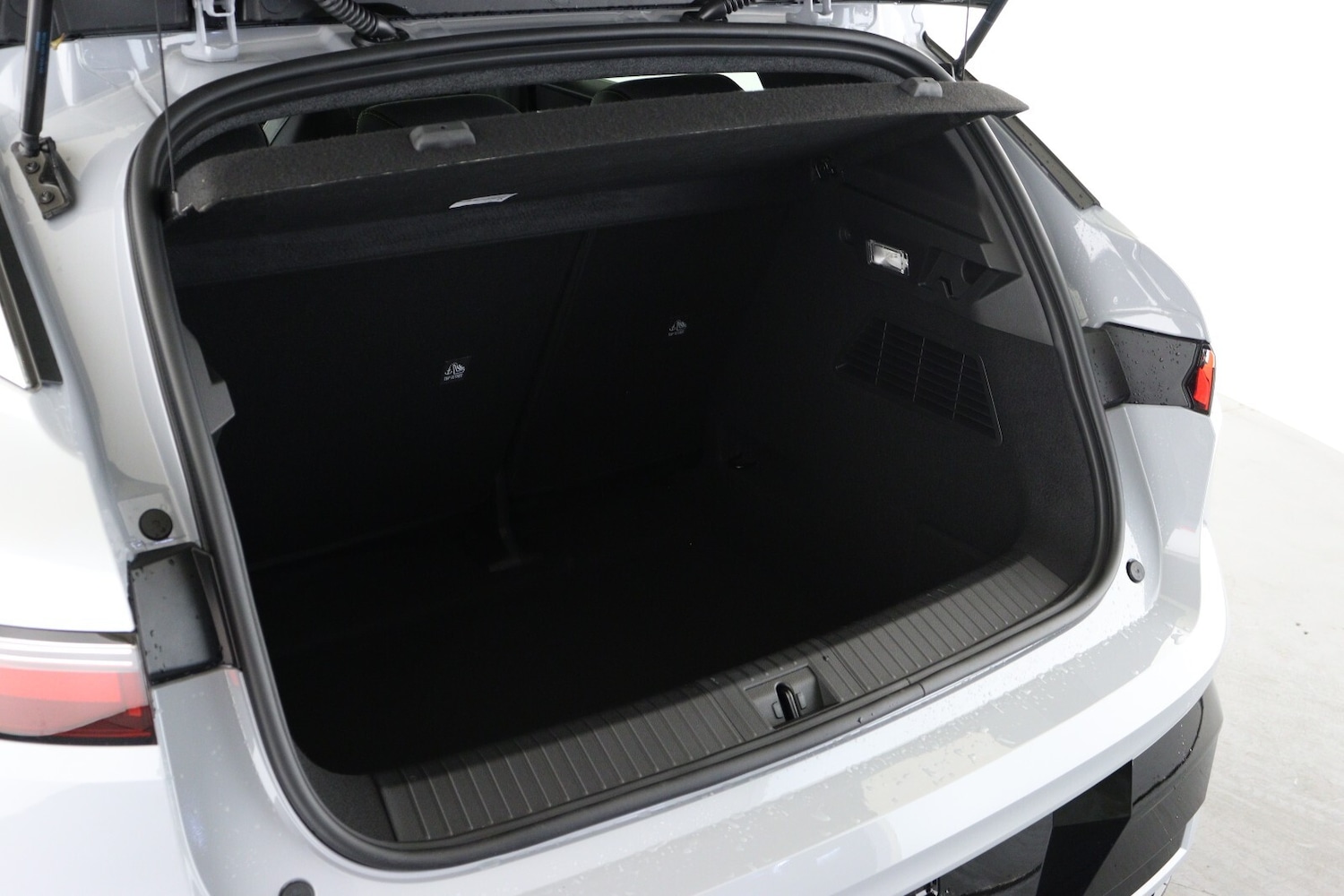 Used Renault Megane E Tech 2024 for sale - 76873516: Photo 10