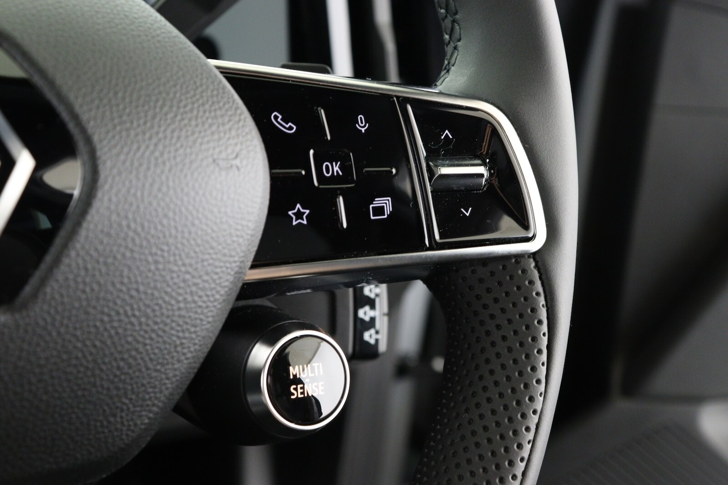 Used Renault Megane E Tech 2024 for sale - 76873516: Photo 18