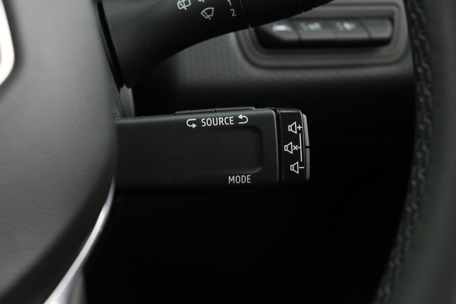 Used Renault Clio 2023 for sale - 76871915: Photo 25