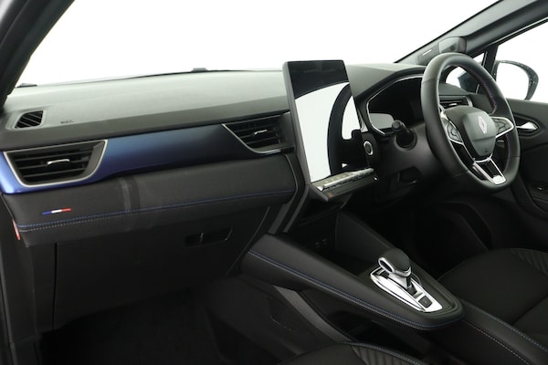 Used Renault Other 2025 for sale - 76221772: Photo 12
