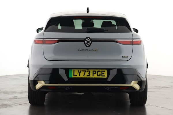 Used Renault Megane E Tech 2024 for sale - 76104227: Photo 2