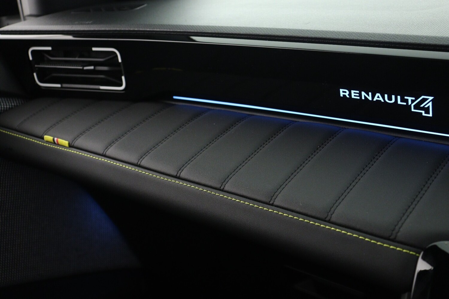 Used Renault 4 2026 for sale - 78152515: Photo 21