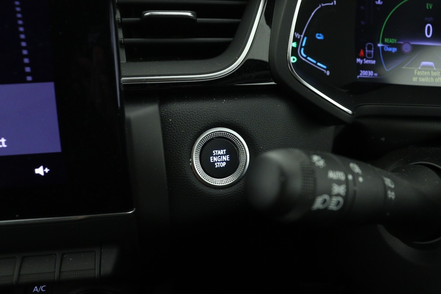 Used Renault Captur 2022 for sale - 76872853: Photo 21