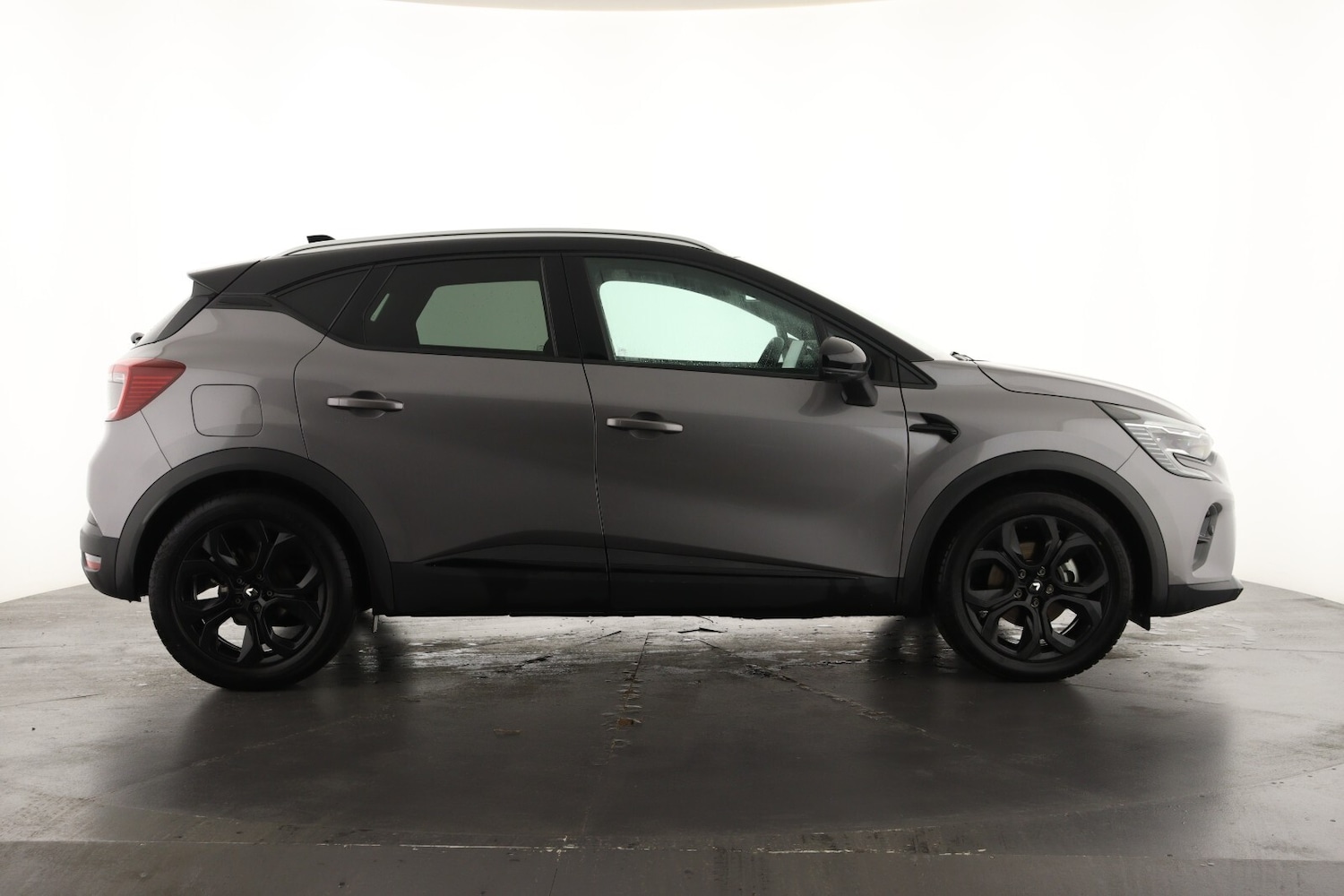 Used Renault Captur 2022 for sale - 76872853: Photo 5