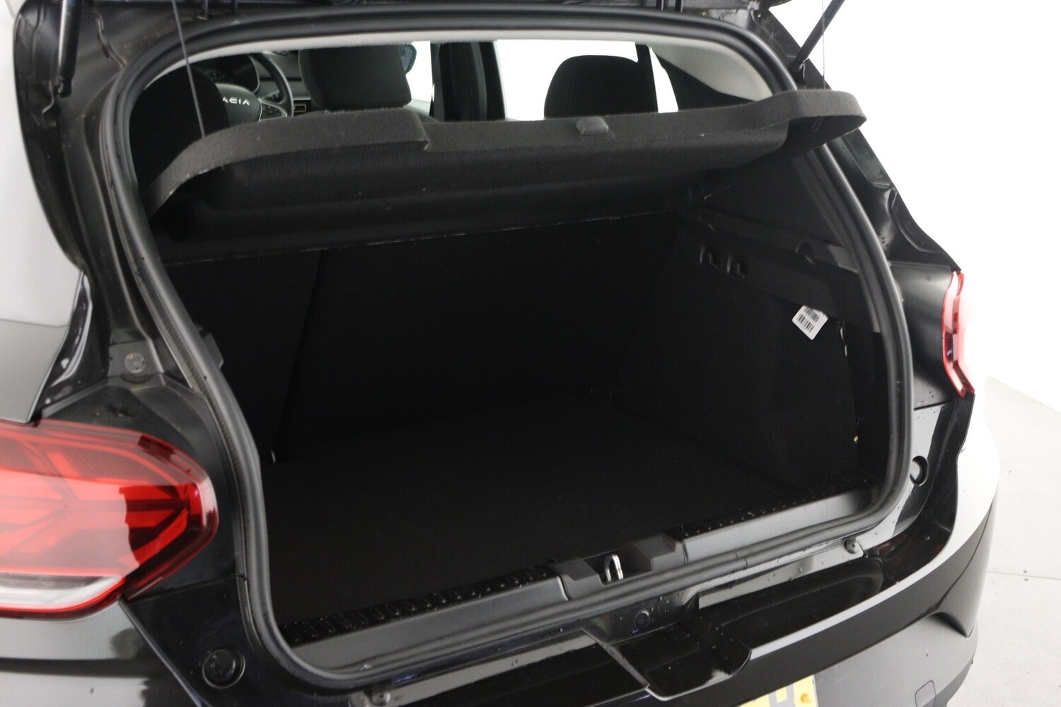 Used Dacia Sandero Stepway 2024 for sale - 76873663: Photo 10