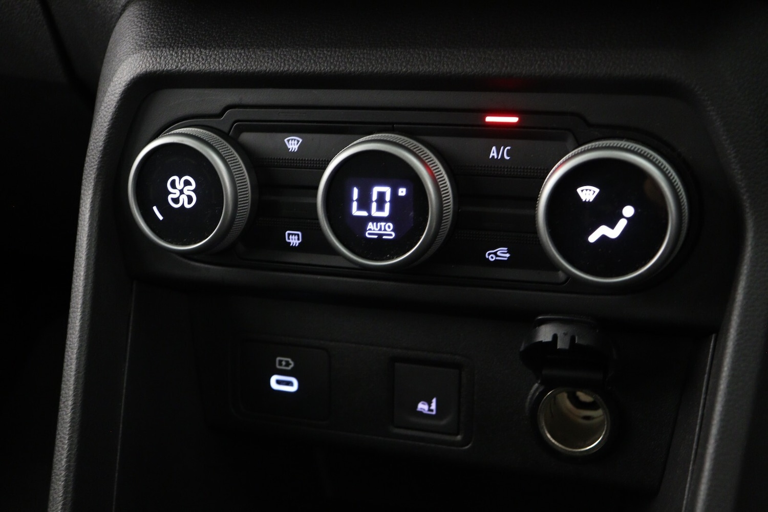 Used Dacia Sandero Stepway 2024 for sale - 76873663: Photo 22