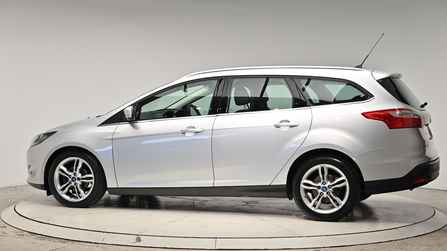 Used Ford Focus 2013 for sale - 76990858: Photo 22