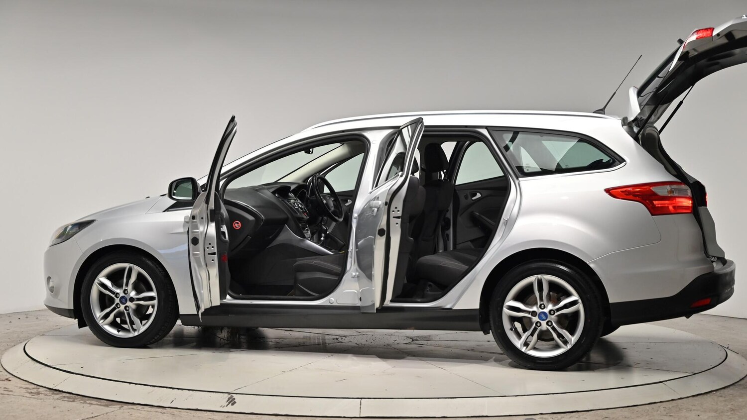 Used Ford Focus 2013 for sale - 76990858: Photo 58