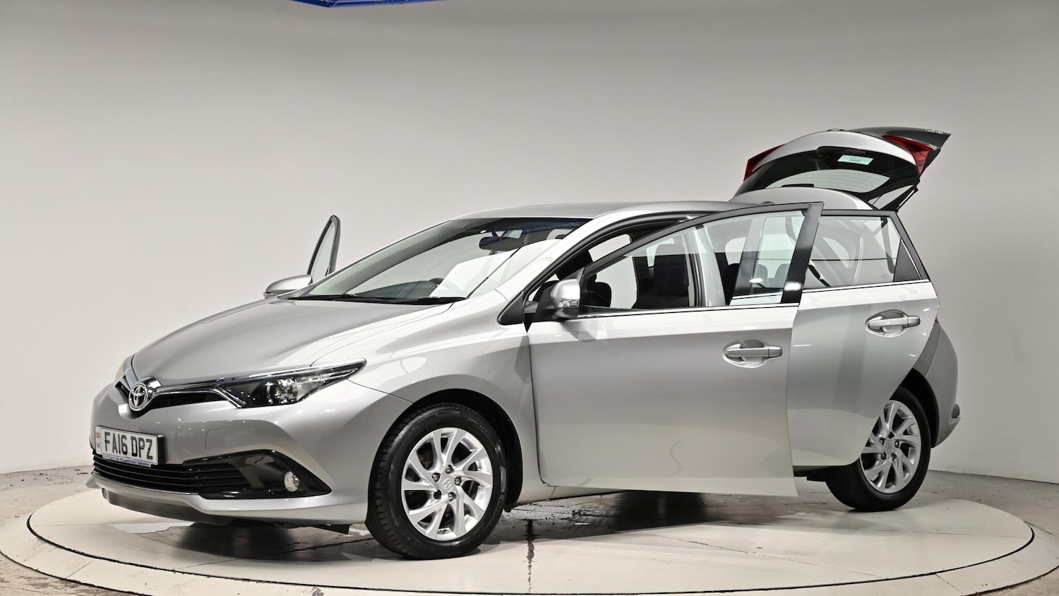 Used Toyota Auris 2016 for sale - 76976293: Photo 52