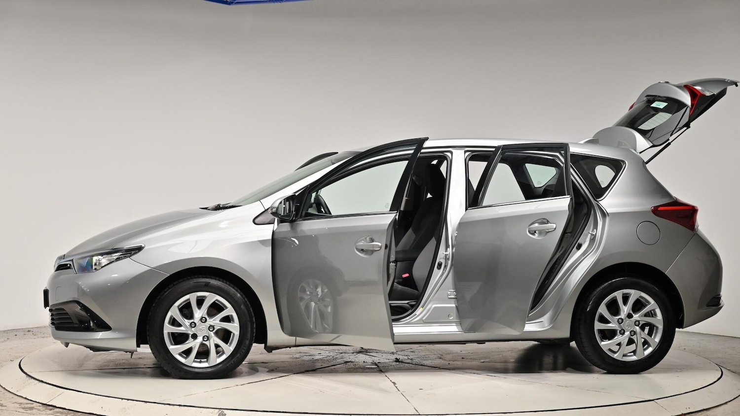 Used Toyota Auris 2016 for sale - 76976293: Photo 55