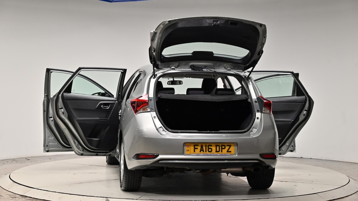 Used Toyota Auris 2016 for sale - 76976293: Photo 64