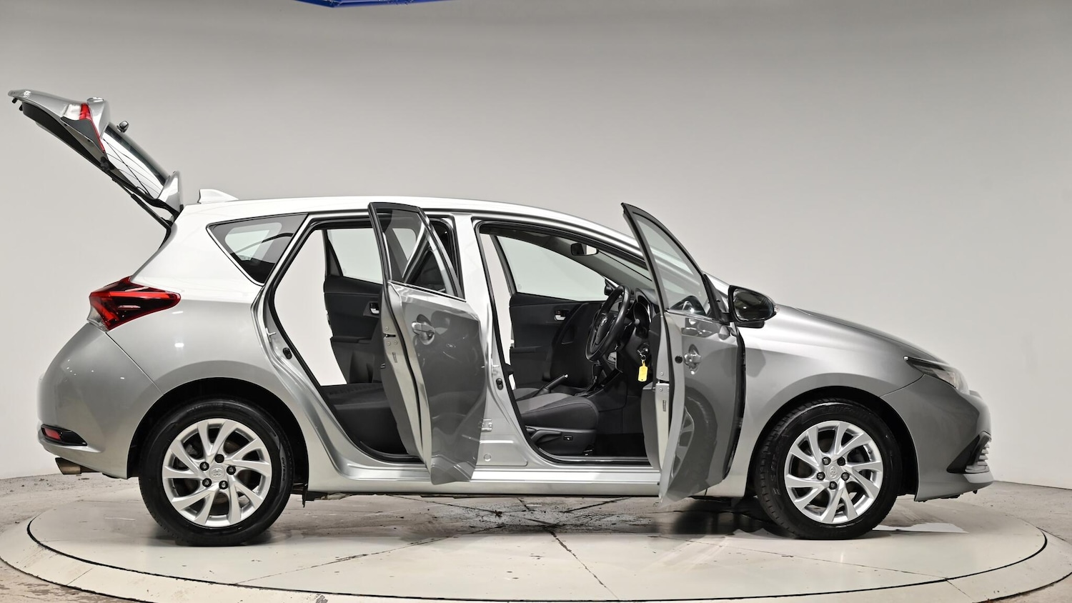 Used Toyota Auris 2016 for sale - 76976293: Photo 73