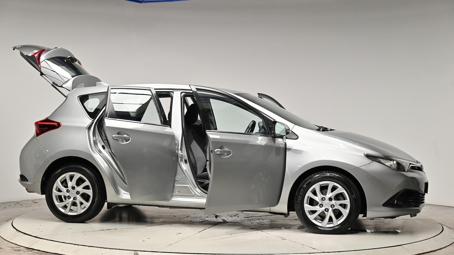 Used Toyota Auris 2016 for sale - 76976293: Photo 75