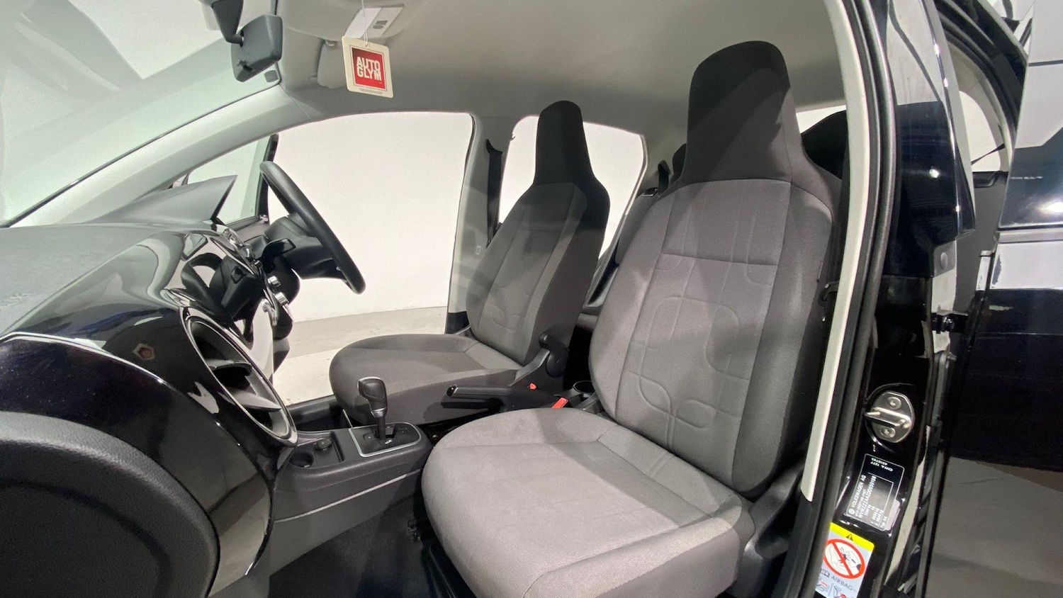 Vehicle 83