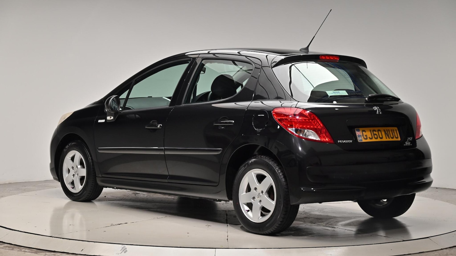 Used Peugeot 207 2010 for sale - 76996488: Photo 25