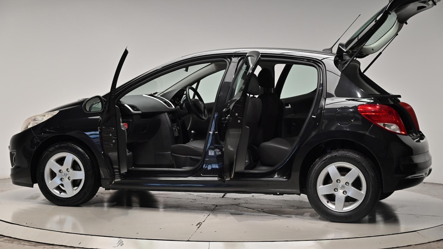 Used Peugeot 207 2010 for sale - 76996488: Photo 58