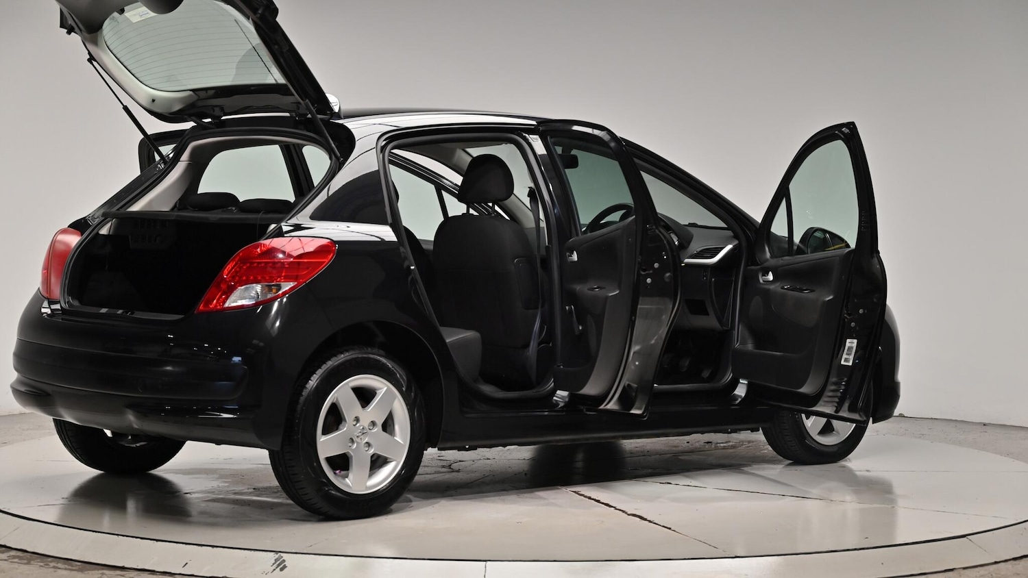 Used Peugeot 207 2010 for sale - 76996488: Photo 70