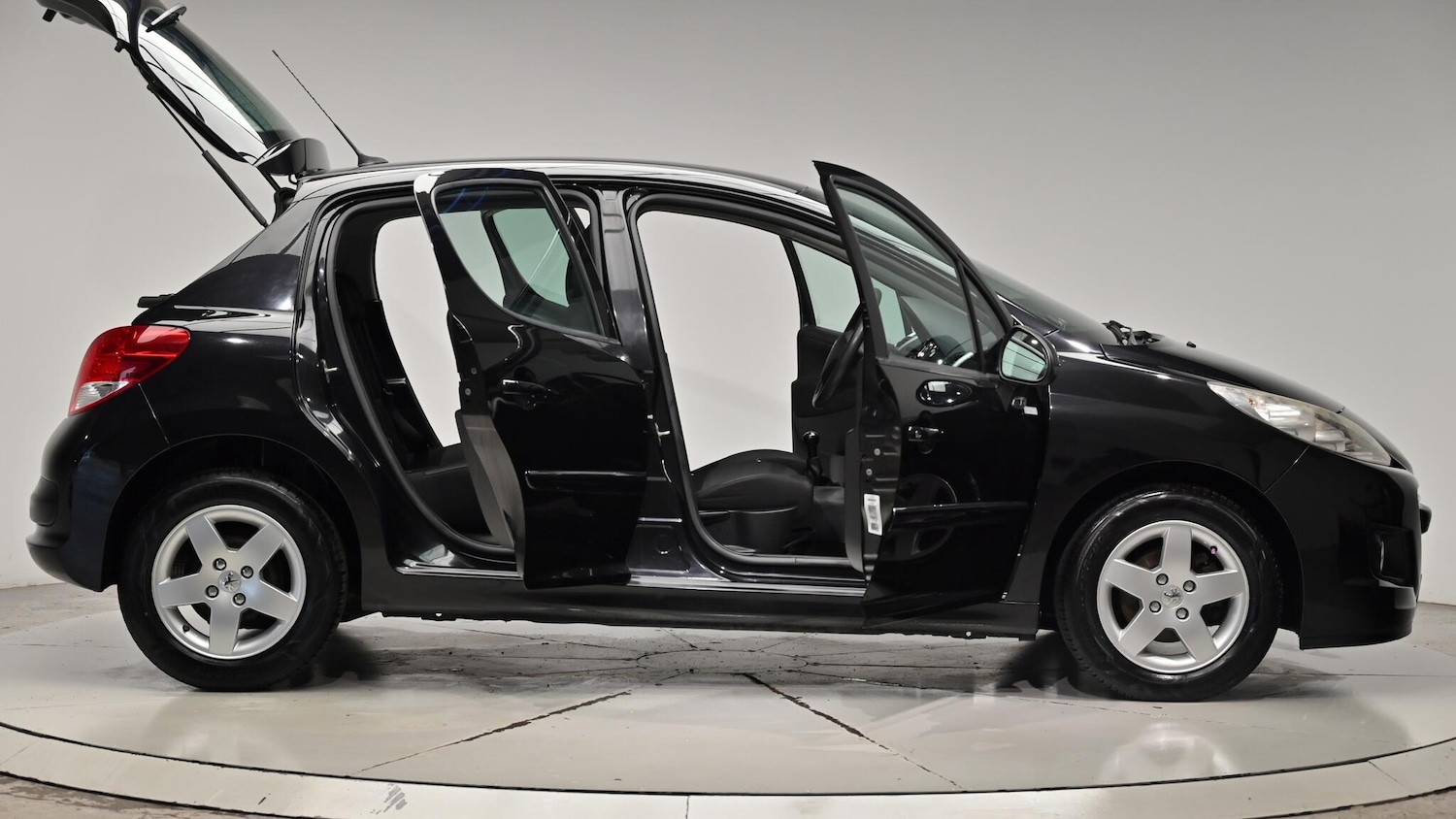 Used Peugeot 207 2010 for sale - 76996488: Photo 74